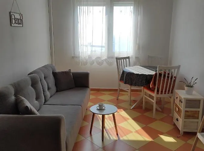 Sunny Apartment In Rijeka